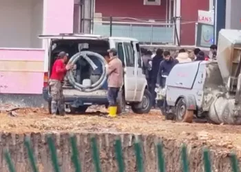 3. kattan ağabeyinin üzerine düştü
