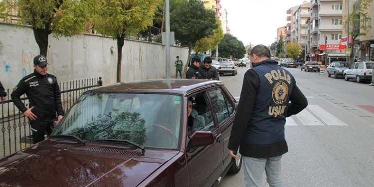 Uşak’ta aranan 41 şüpheli tutuklandı