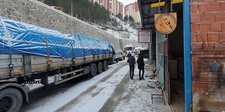 Ahşap konteynerler deprem bölgesinde