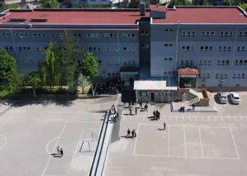Deprem bölgesine hijyen malzemeleri üretiyorlar
