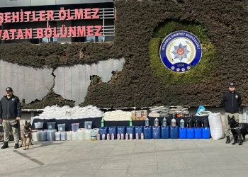 İstanbul’da tonlarca uyuşturucu madde ele geçirildi