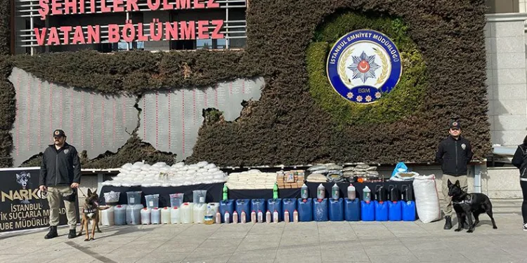 İstanbul’da tonlarca uyuşturucu madde ele geçirildi