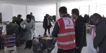 Depremzede Osman: “Devleti damarlarımızda hissediyoruz”