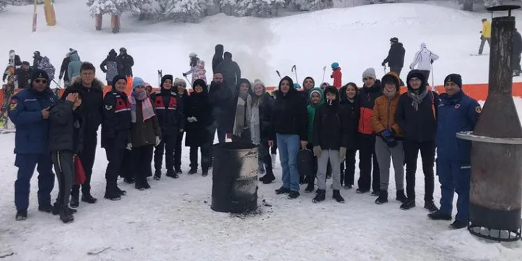 Jandarmadan öğrencilere Uludağ sürprizi
