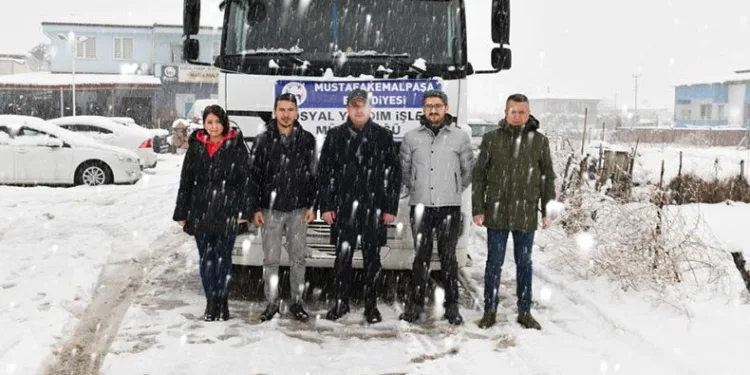 Mustafakemalpaşa’dan depremzedeler için dev destek