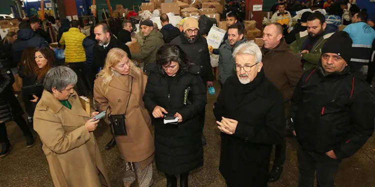 Nilüfer’de yardım seferberliği sürüyor