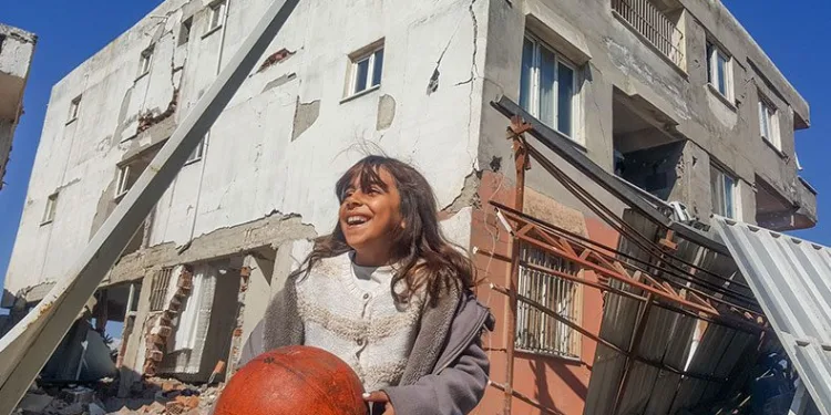 ‘Çocuklar gülsün’ diye, Bursa sahada
