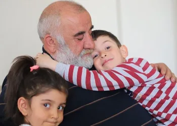 Ağzında tütünle enkazdan çıkmıştı, o anları anlattı