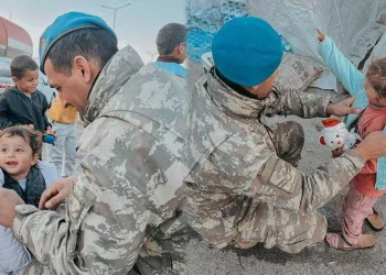 “Umut bazen bir çocuğun gülüşünde gizlidir”