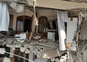 Hatay’da hasarlı evlerin içi görüntülendi