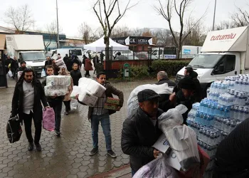 Deprem bölgesine 670 araçlık destek