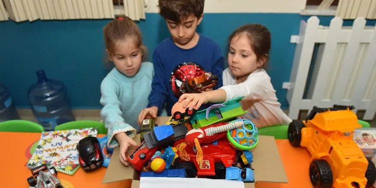 Yıldırımlı miniklerden depremzede kardeşlerine destek