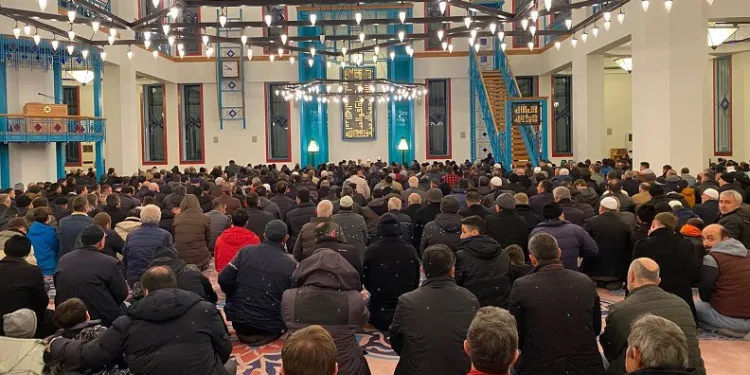 Miraç Kandili’nde dualar depremzedeler için okundu