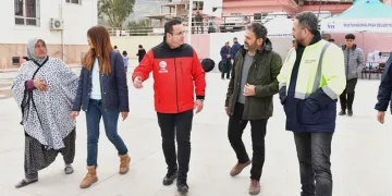 Başkan Kanar deprem bölgesinde