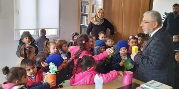 Minik yüreklerden kocaman bağış
