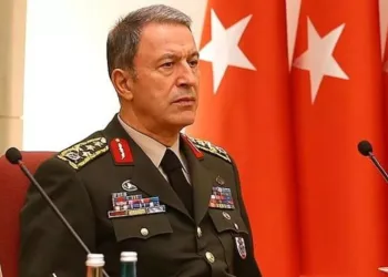 “85 milyon tek yumruk, tek yürek”