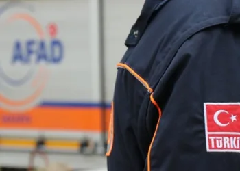 Depremzedelere 10 bin lira destek ödemesi başlatıldı