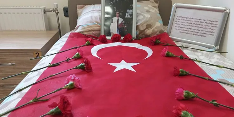 Cumhurbaşkanı Erdoğanın, Şeyma’n annesiyle görüştü