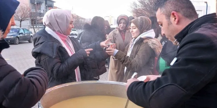 Yozgat’ta öğrencilere sıcak çorba ikramı
