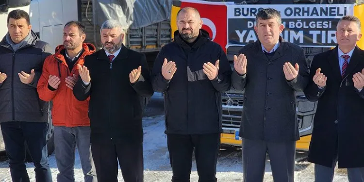 Orhaneli’de deprem bölgesine yardım seferberliği