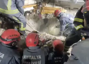 “Eşeleyerek ellerimle geliyorum Cengiz abi”