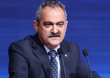 “Tüm hastanelerde hastane sınıfları açacağız”