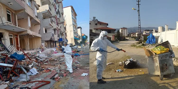 Deprem bölgesinde ilaçlama devam ediyor