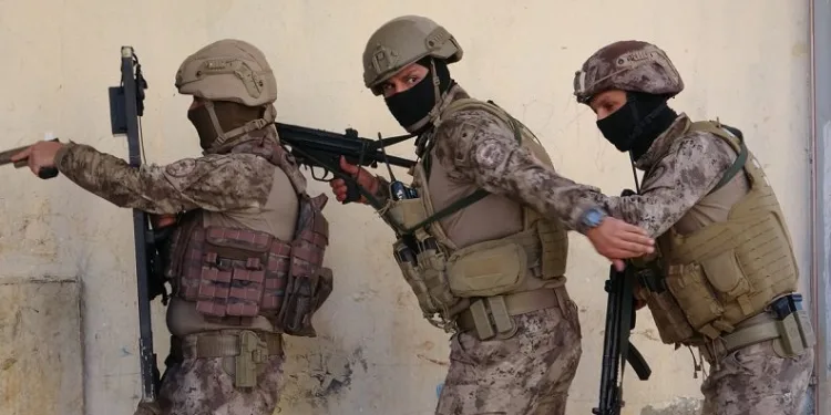Bandırma’da DEAŞ operasyonu: 2 gözaltı