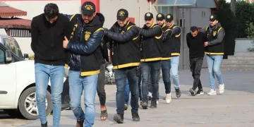 ‘Kimliğiniz DEAŞ’ın eline geçti’