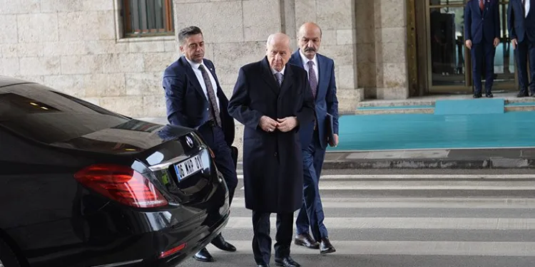 “Devleti ve hükümeti suçlayan güruh arızalıdır”