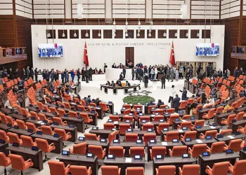 Meclis’te deprem sonrası ilk gündem EYT olacak