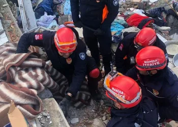 Acısını yüreğine gömdü görevinin başına döndü