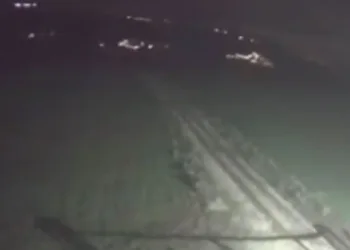 Depremde dağın sarsıldığı anlar