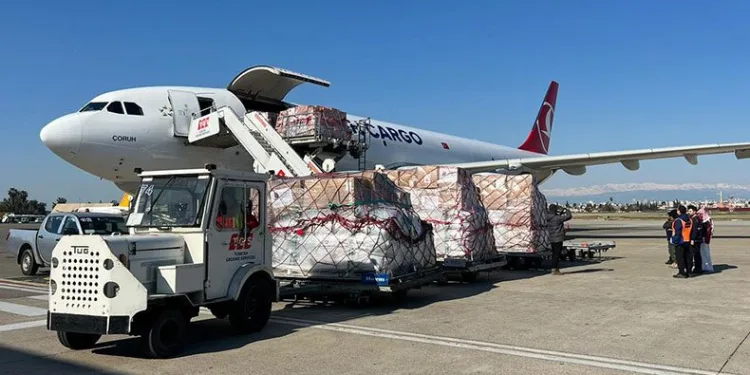 Katar’dan Türkiye ve Suriye’ye yardım