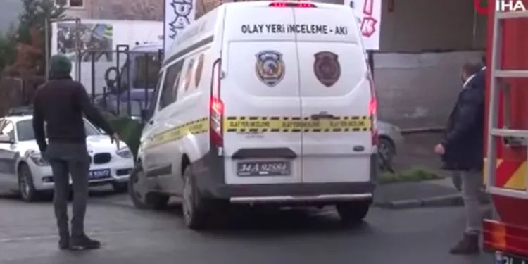 Kadını bazaya koyup, daireyi yaktılar