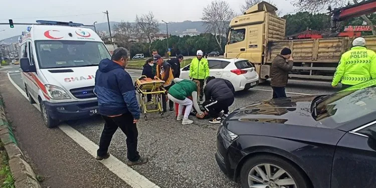Orhangazi’de otomobilin çarptığı 13 yaşındaki çocuk yaralandı