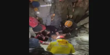 163 saat sonra gelen yaşam sevinci