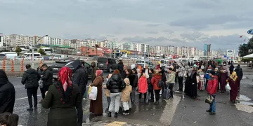 Diyarbakır’da vatandaşlar şehri terk ediyor