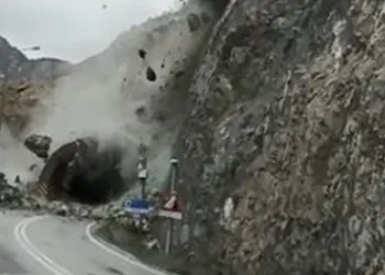 Artvin’de heyelan anı