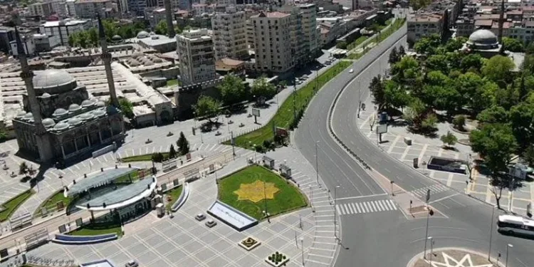 Kayseri 3.1 ve 3.9 büyüklüğünde deprem