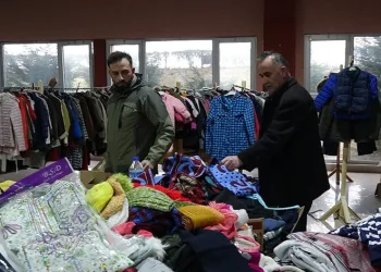 İçi altın dolu ayakkabıyı deprem bölgesine gönderdiler