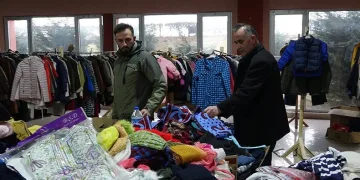İçi altın dolu ayakkabıyı deprem bölgesine gönderdiler