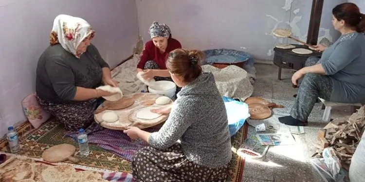 Anadolu kadınlarından bazlama desteği