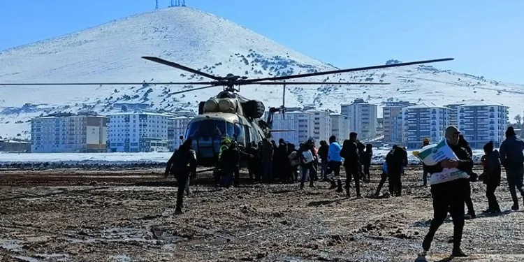 Köylere erzak sevkiyatı yapılıyor
