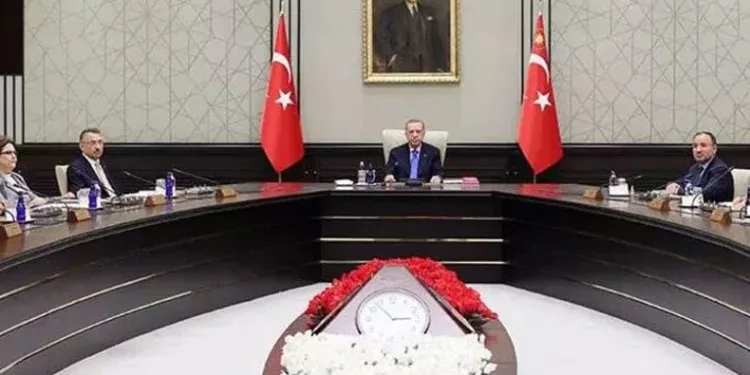 Kabine bugün toplanıyor