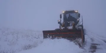 Muş’ta 223 köy yolu ulaşıma açıldı