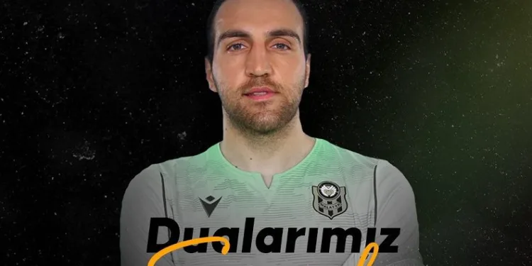 Yeni Malatyaspor, kaleci Ahmet Eyüp Türkaslan’ın enkaz altında kaldığını açıkladı