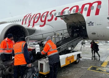 Deprem bölgesinden uçuşlar ücretsiz yapılıyor