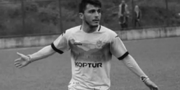 Türkiye Futbol Federasyonu Saruhan Bolat’ın hayatını kaybettiğini açıkladı