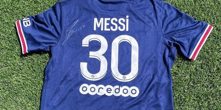Messi’nin formasından elde edilen gelir depremzedelere bağışlanacak